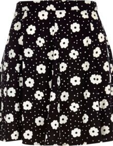 wholesale clothing of appealing skirts